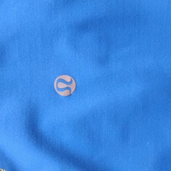 Lululemon Athletic Pullover - Picture 2 of 9